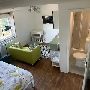 Hub Studio 3 Apartment